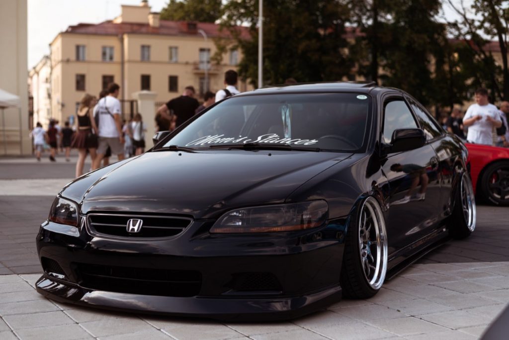 Black lowered accord with body kit and rims