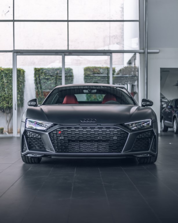 Front view of R8