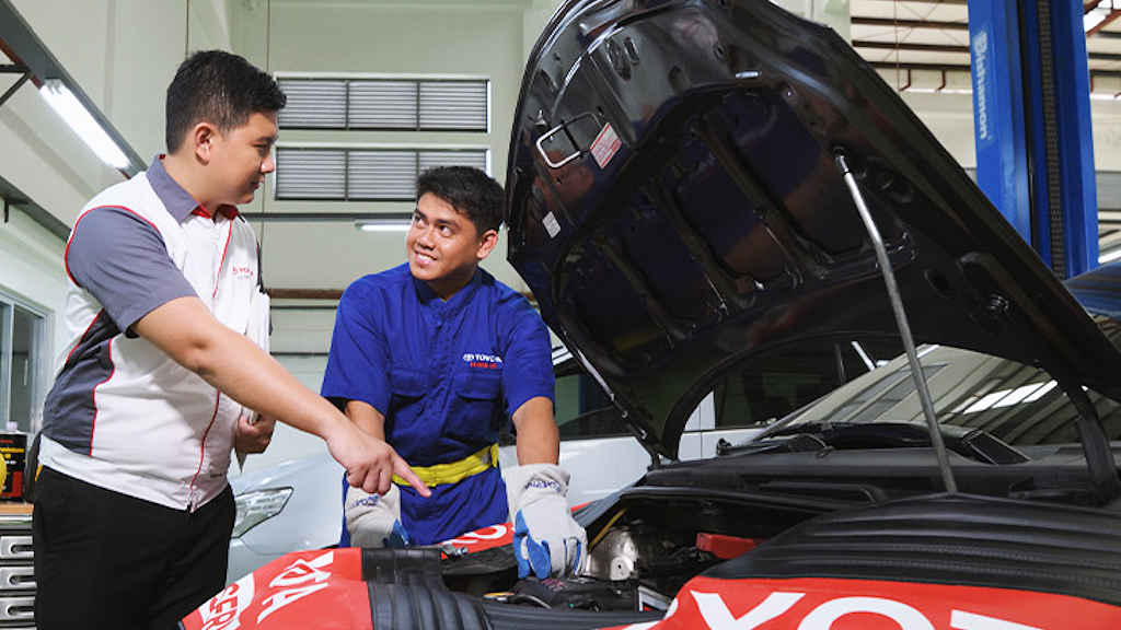 Car maintenance at Toyota motor garage