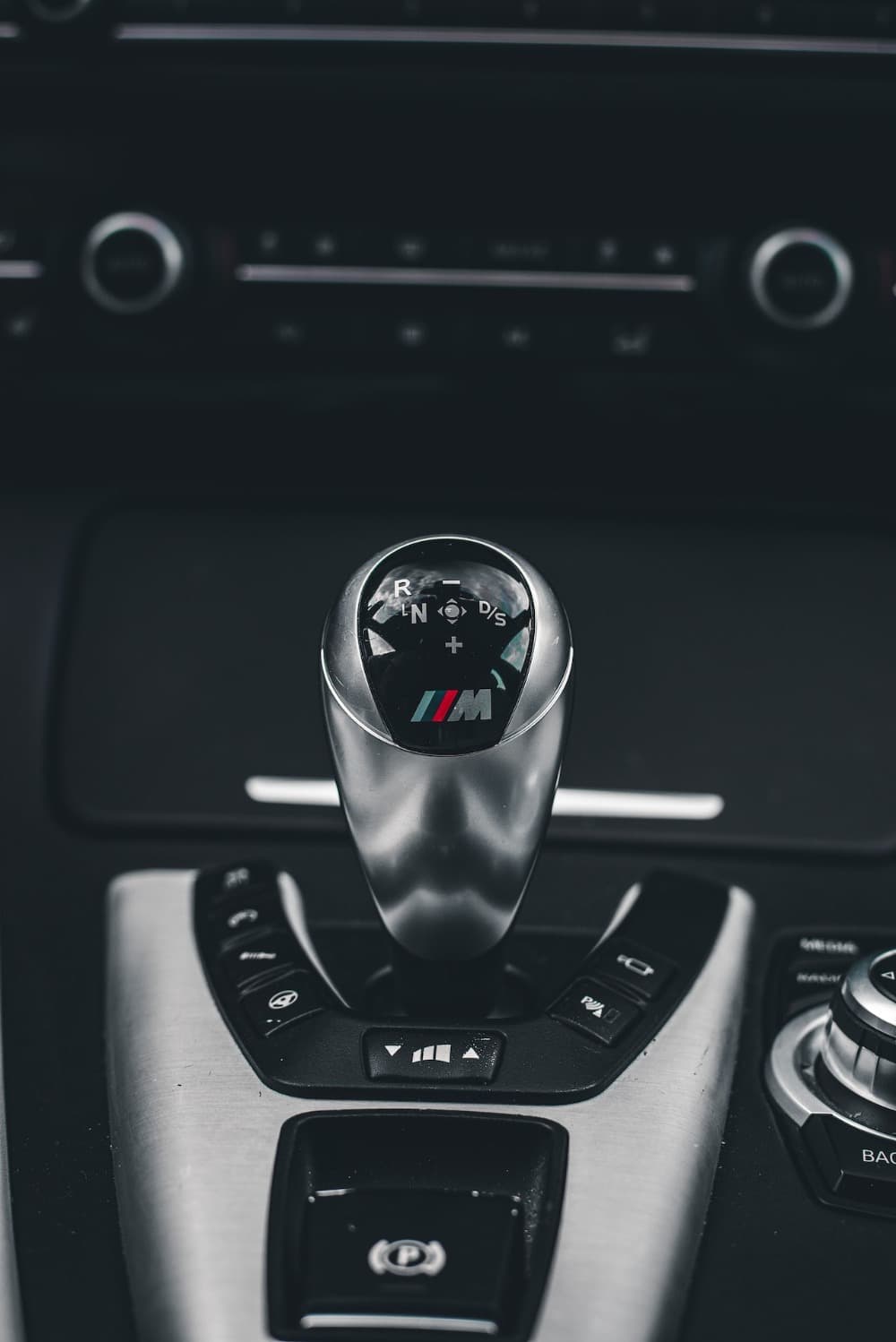 shift knob in a bmw