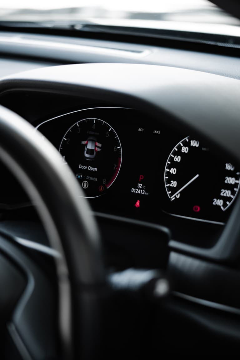 honda dash illuminated with warnings