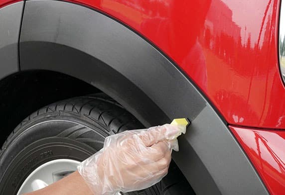 Cleaning the black plastic rim