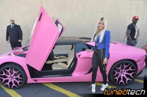 Nicki-Minaj-Pink-Aventador