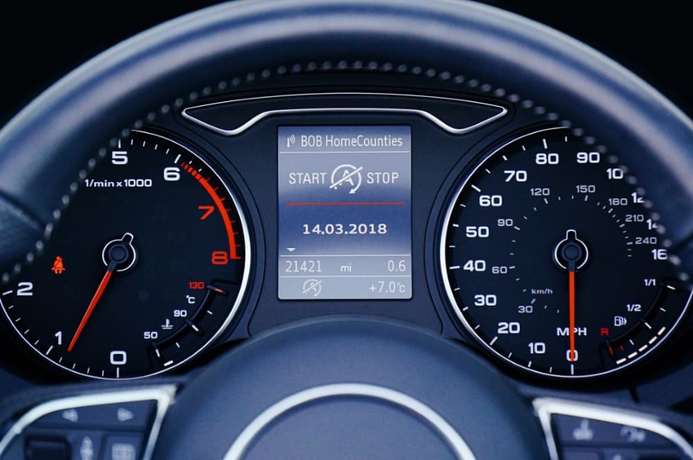 digital dash oil monitoring system
